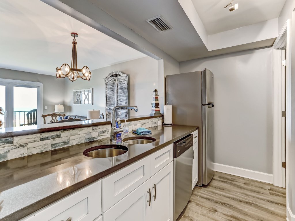 Freshly Renovated 2BR Dream Condo | Beachfront | Stunning Views Vacation Rental in Florida - RedAwning