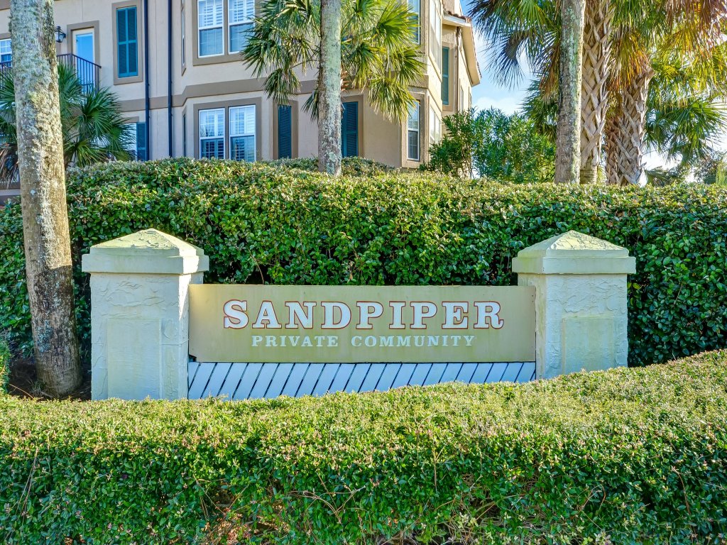 Sunlit Paradise in Amelia Island | 3BR Beachfront Home Vacation Rental in Fernandina Beach - RedAwning