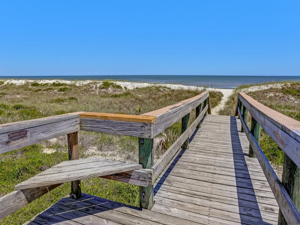 Vibrant Ocean View Getaway - Fernandina Beach Vacation Rental in Florida - RedAwning