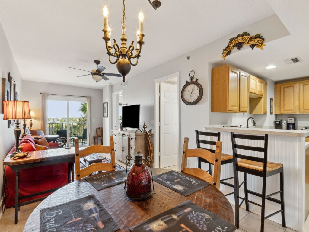 Vintage Ocean View Paradise - 1BR - Beachfront Vacation Rental in Fernandina Beach - RedAwning