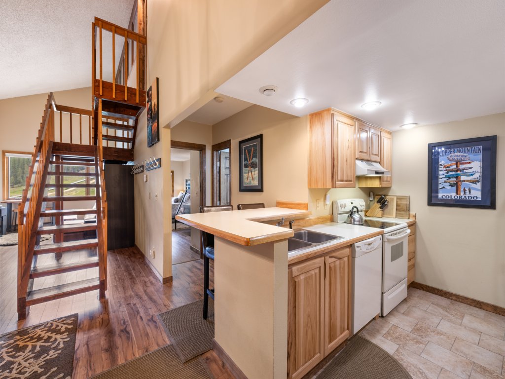 FP300 Foxpine Inn Vacation Rental in Copper Mountain - RedAwning