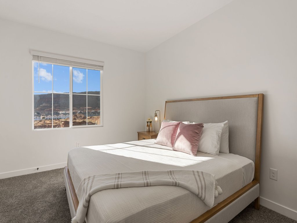 Desert Retreat Near Sand Hollow Vacation Rental in Utah - RedAwning