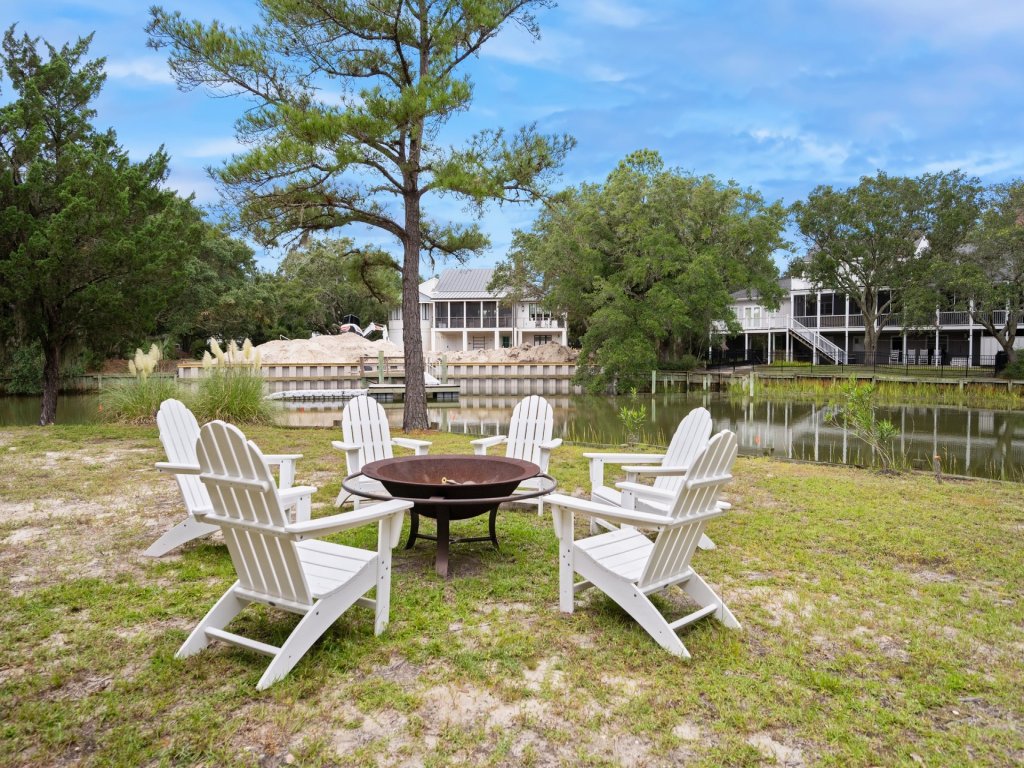 Sonny Pointe Vacation Rental in South Carolina - RedAwning