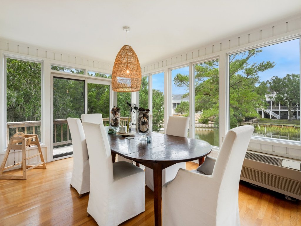 Sonny Pointe Vacation Rental in South Carolina - RedAwning