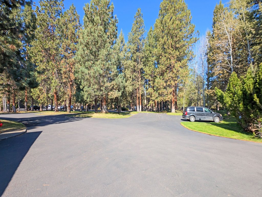 River Ridge 423AB Vacation Rental in Bend - RedAwning