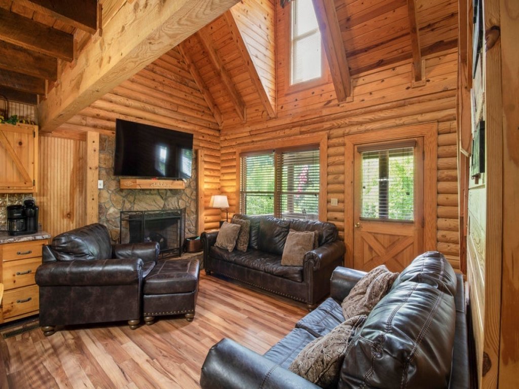 ER25 - Country Days Vacation Rental in Pigeon Forge - RedAwning