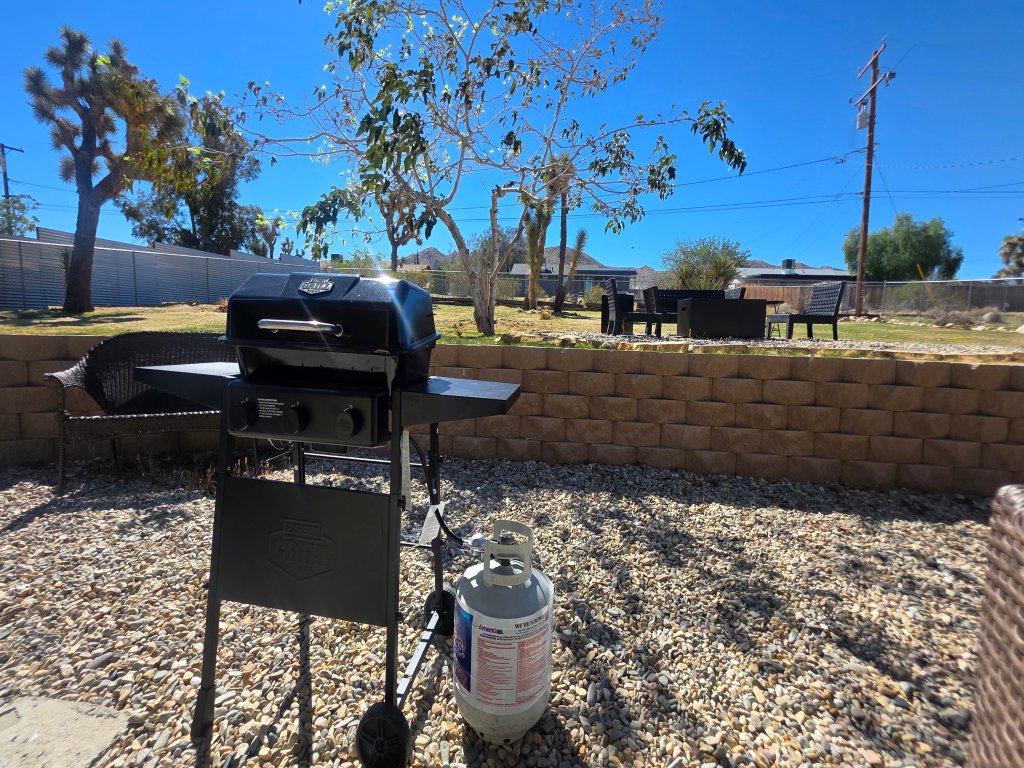 Starlight Ranch - Hot tub, Fire Pit & Grill Vacation Rental in California - RedAwning