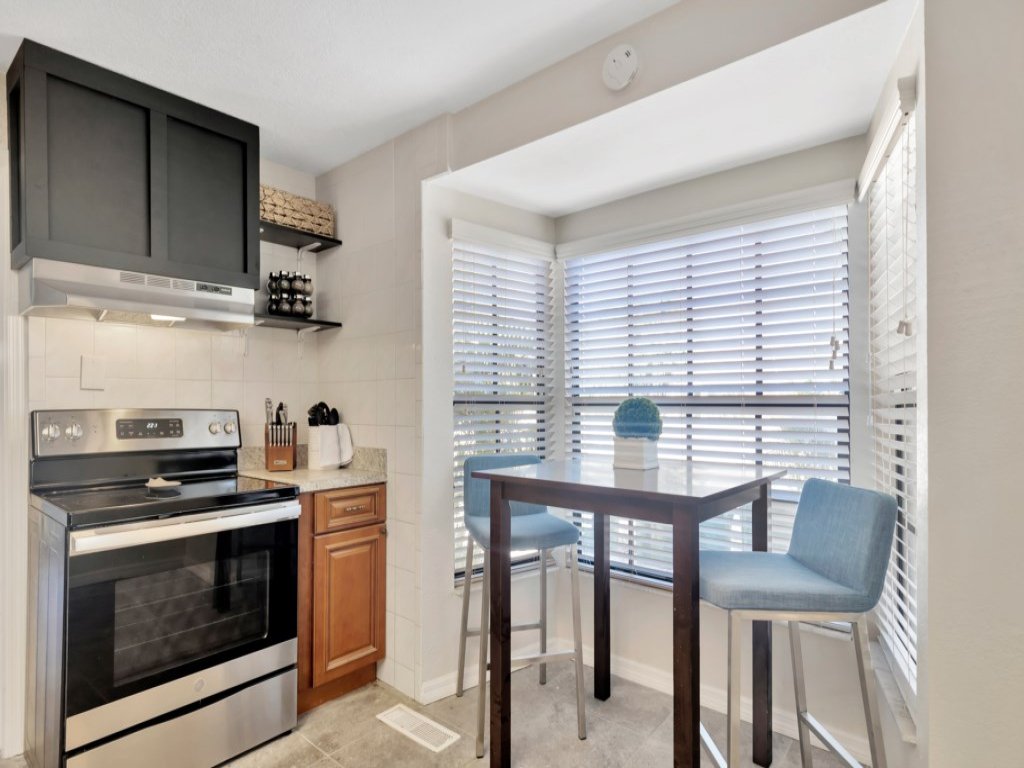 Villa Valentino Luxury 8BR Villa with Heated Pool Vacation Rental in Palm Harbor - RedAwning