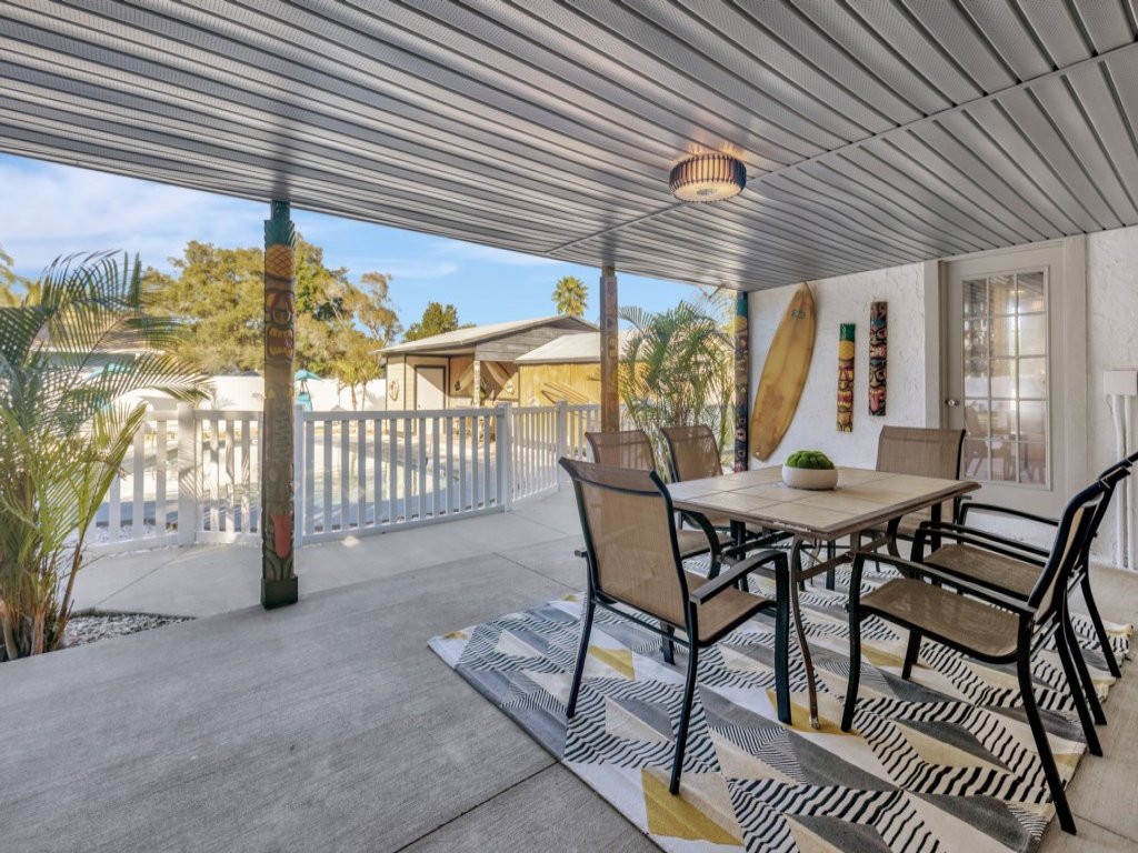 Villa Valentino Luxury 8BR Villa with Heated Pool Vacation Rental in Palm Harbor - RedAwning