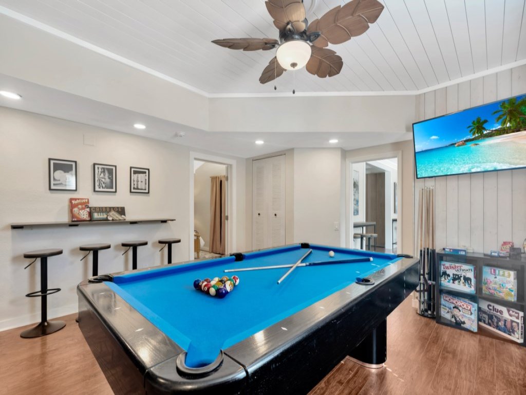Villa Valentino Luxury 8BR Villa with Heated Pool Vacation Rental in Palm Harbor - RedAwning