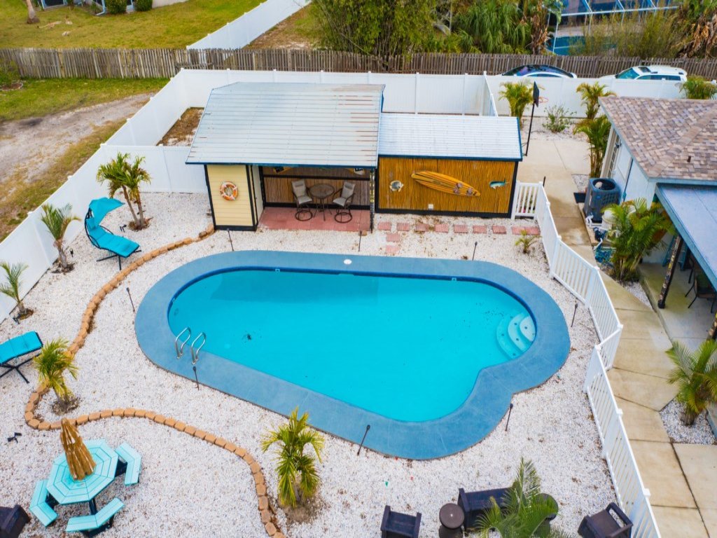 Villa Valentino Luxury 8BR Villa with Heated Pool Vacation Rental in Palm Harbor - RedAwning