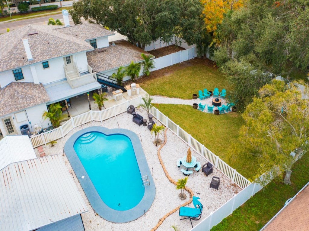 Villa Valentino Luxury 8BR Villa with Heated Pool Vacation Rental in Palm Harbor - RedAwning