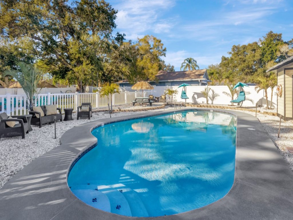 Villa Valentino Luxury 8BR Villa with Heated Pool Vacation Rental in Palm Harbor - RedAwning