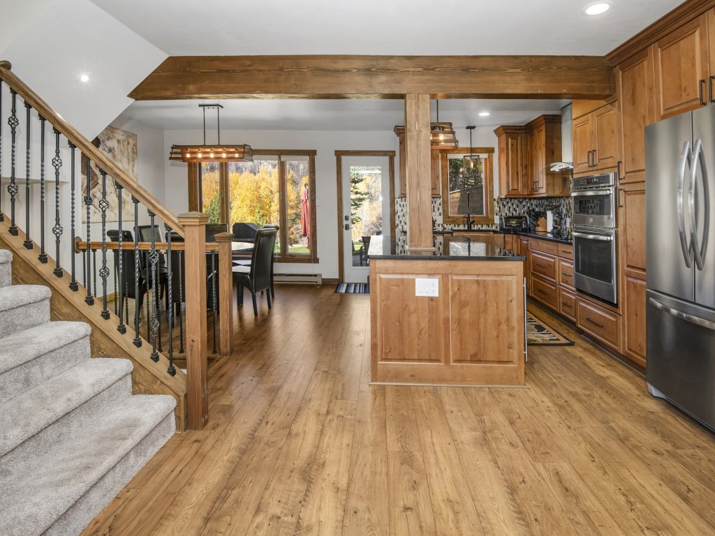 Capstone 6 Vacation Rental in Vail - RedAwning