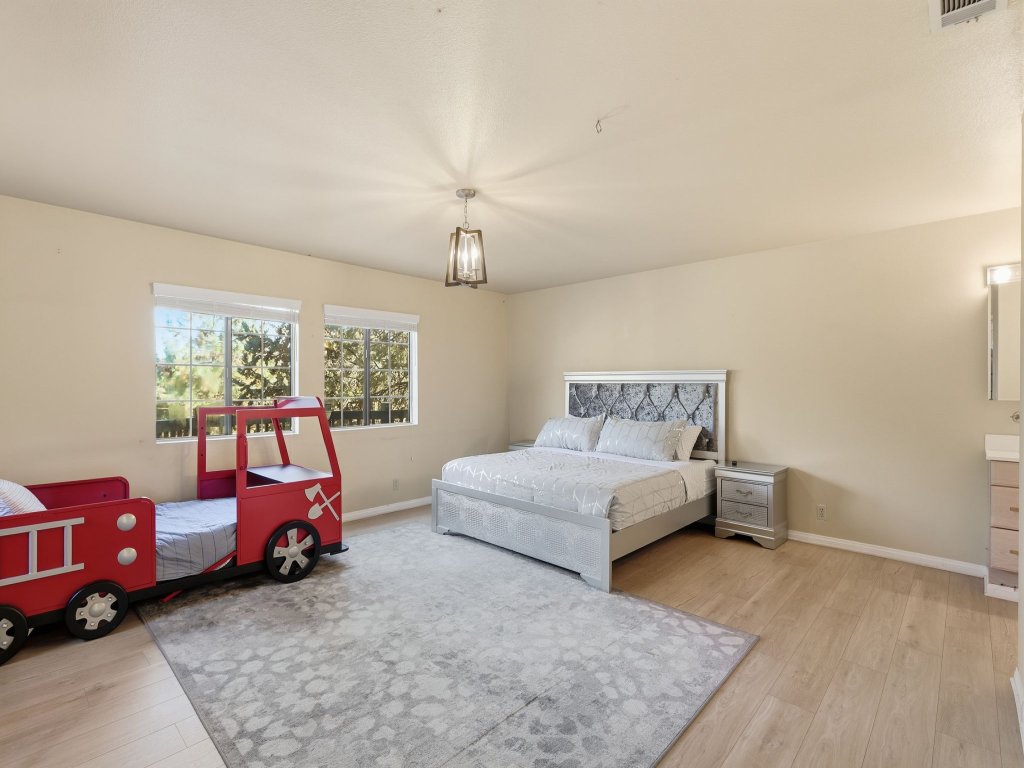 Spacious Mountain Getaway Game Room & Gazebo Vacation Rental in California - RedAwning