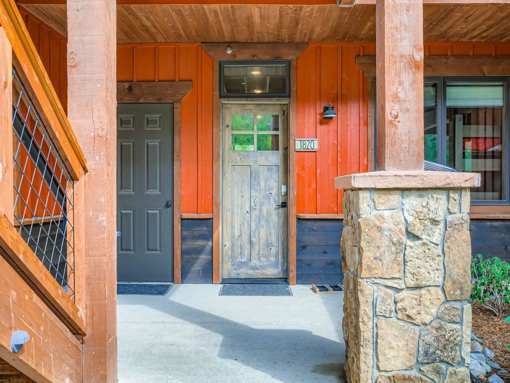 1820 The Seasons Vacation Rental in Keystone - RedAwning