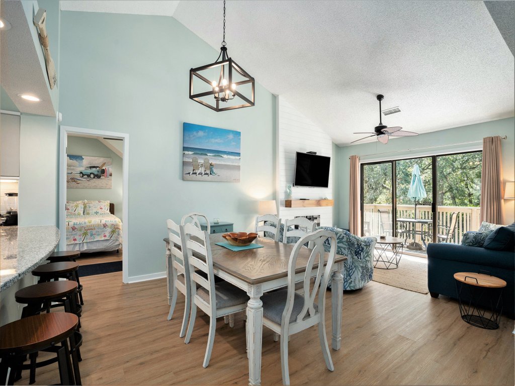 2D West Hyde Park - Your New Favorite Beach Villa Vacation Rental in Myrtle Beach - RedAwning