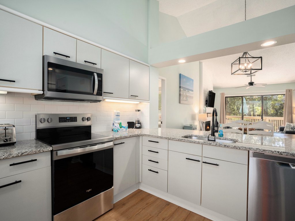 2D West Hyde Park - Your New Favorite Beach Villa Vacation Rental in Myrtle Beach - RedAwning