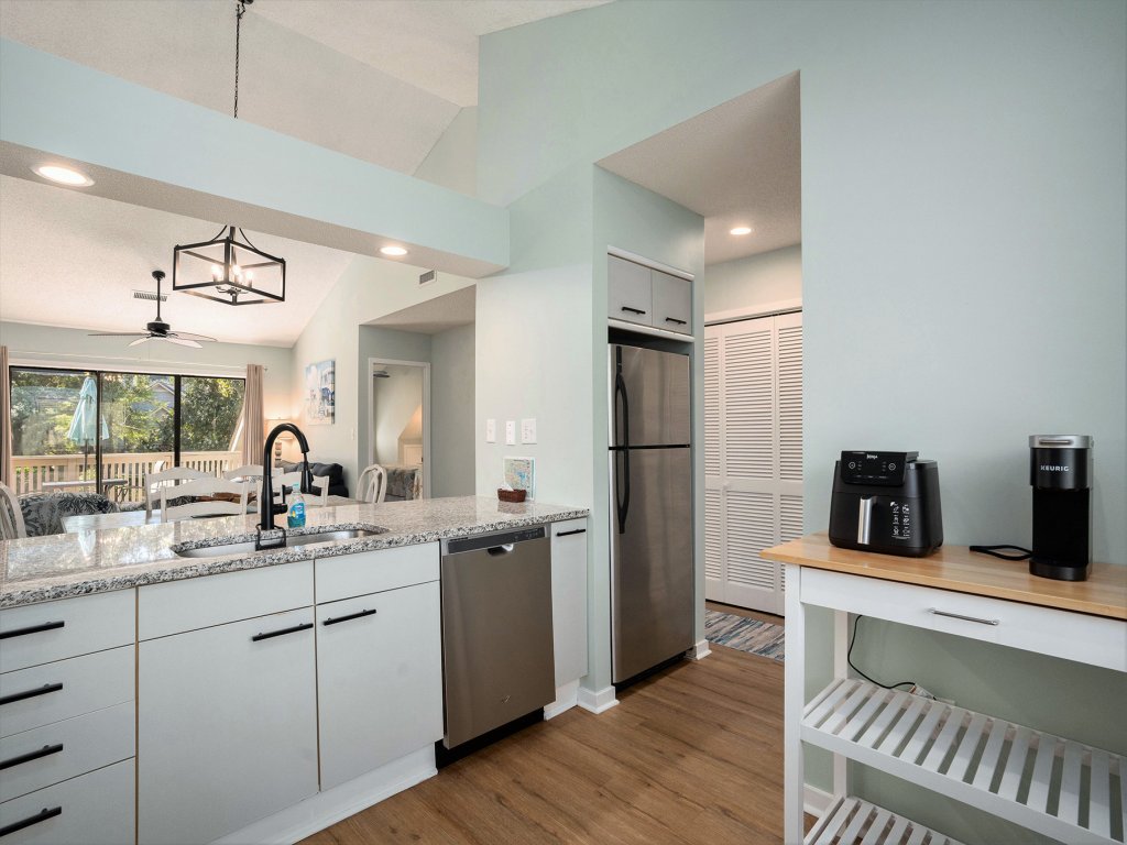 2D West Hyde Park - Your New Favorite Beach Villa Vacation Rental in Myrtle Beach - RedAwning