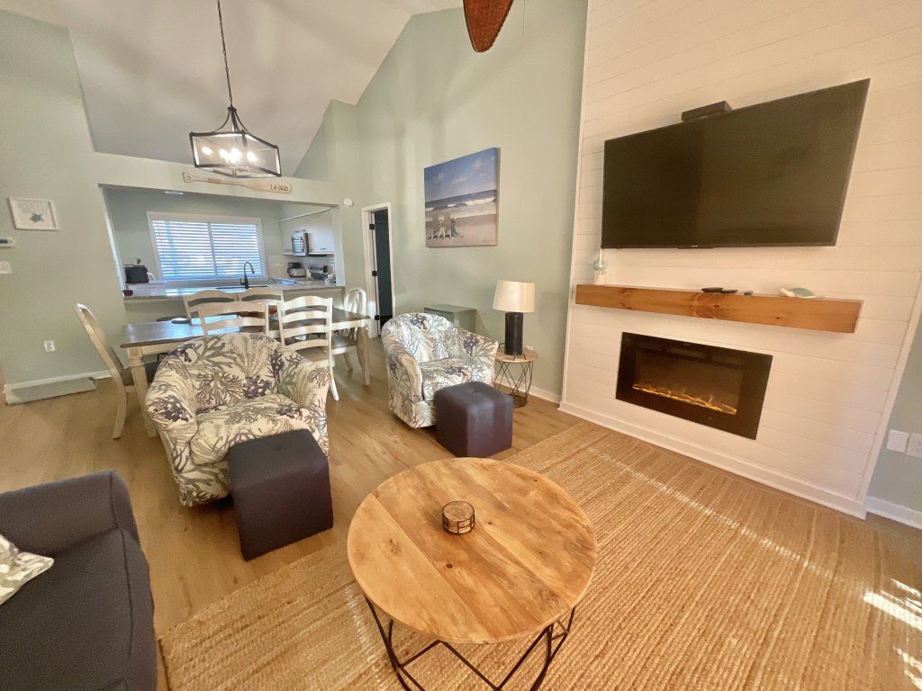 2D West Hyde Park - Your New Favorite Beach Villa Vacation Rental in Myrtle Beach - RedAwning