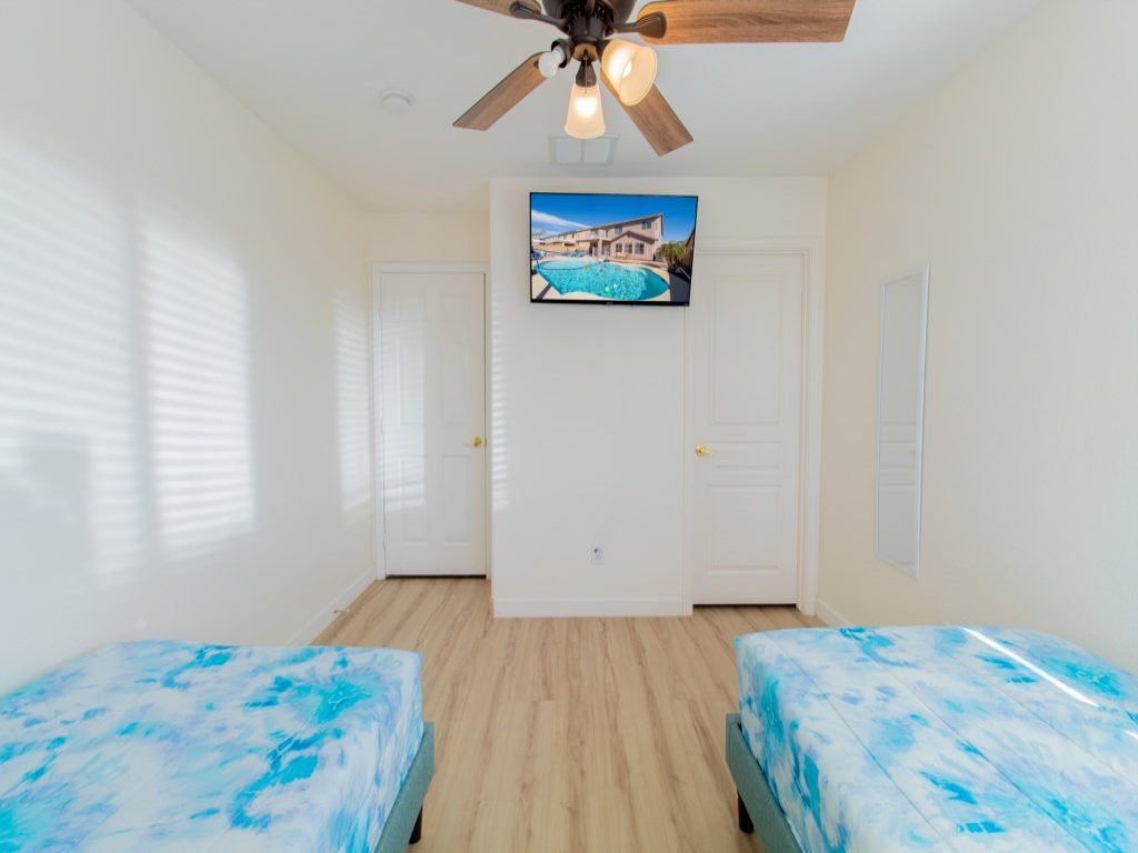 Casa Desert Willow 5BR Home & Heated Pool Vacation Rental in Arizona - RedAwning