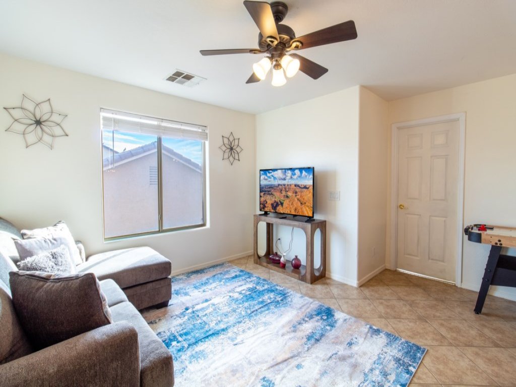 Casa Desert Willow 5BR Home & Heated Pool Vacation Rental in Arizona - RedAwning