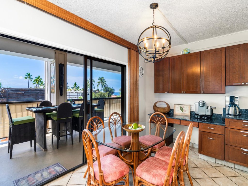 Kona Plaza#409 Vacation Rental in Kailua Kona - RedAwning