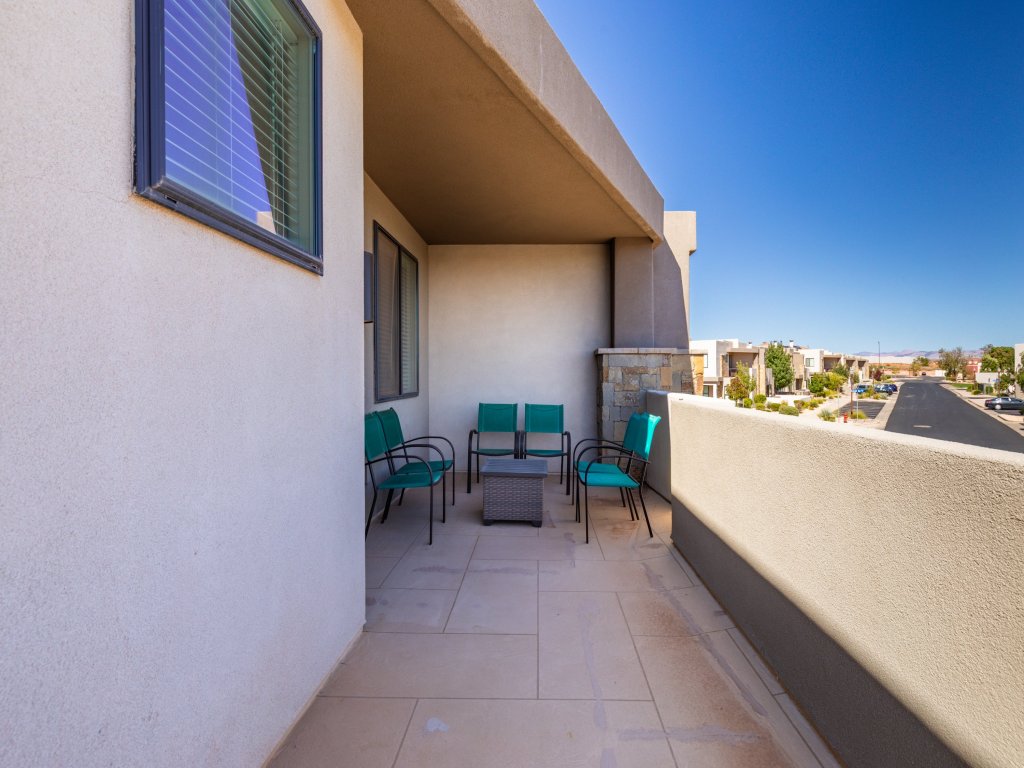 Grand Coral Estate Vacation Rental in Utah - RedAwning