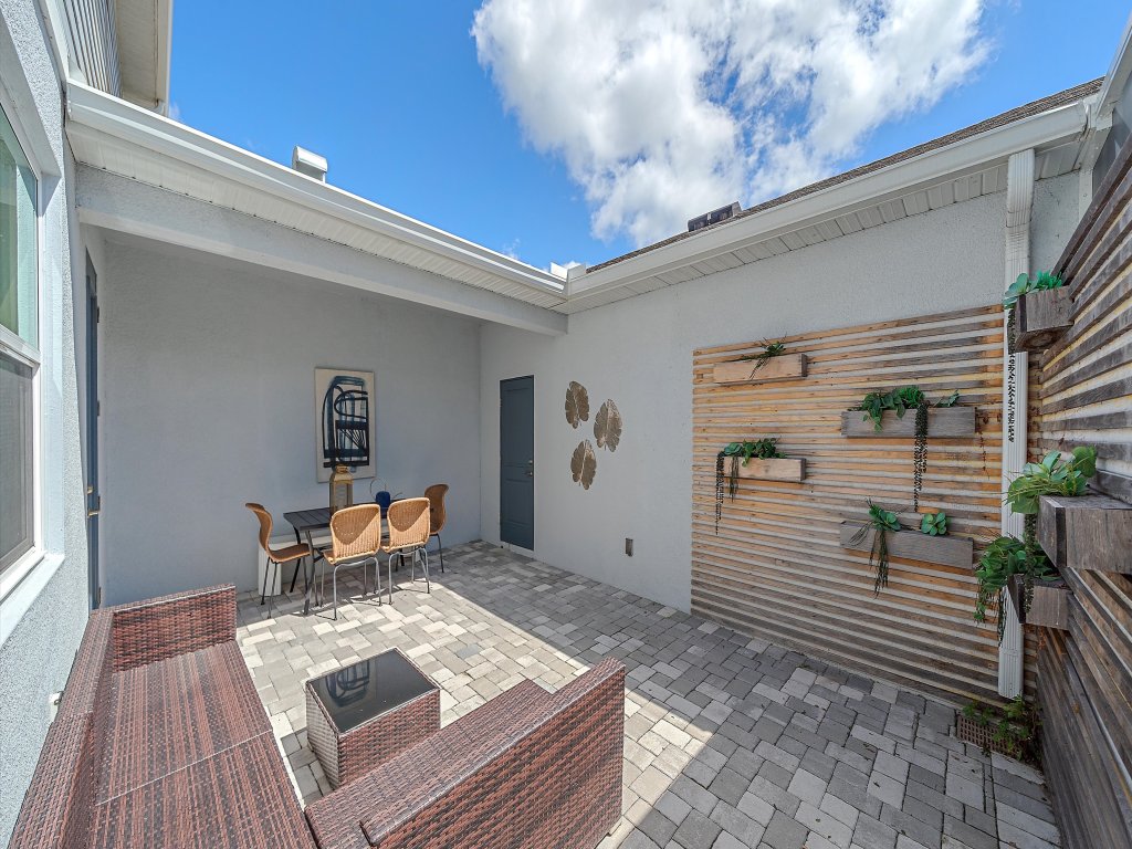 Lazy Days at Waterside Vacation Rental in Sarasota - RedAwning