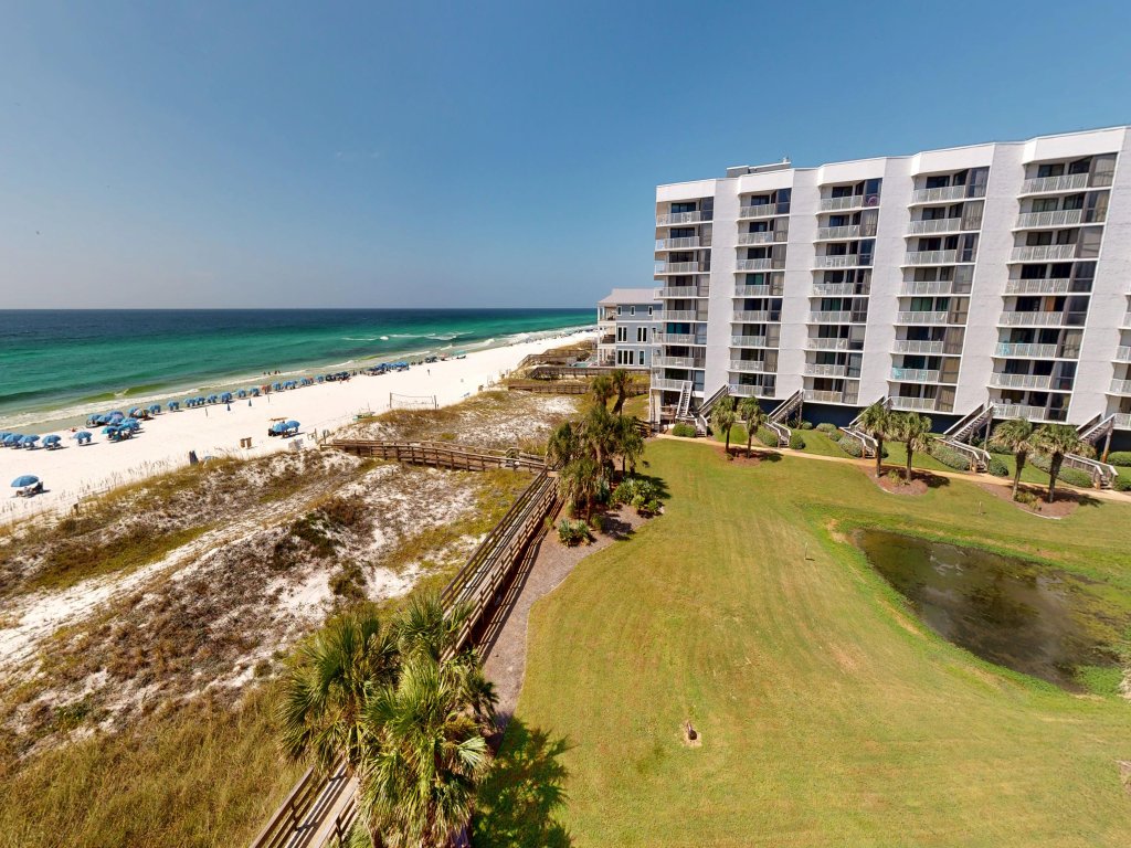 Mainsail 143 Vacation Rental in Miramar Beach - RedAwning