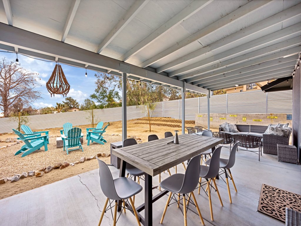 Casa Cosmic - Hot Tub & Fire Pit Vacation Rental in California - RedAwning