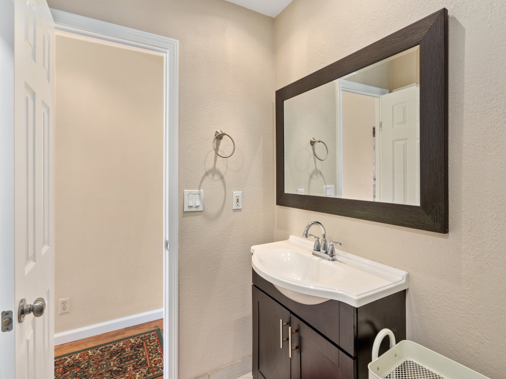 Kona Coffee Villas B216 Vacation Rental in Hawaii - RedAwning