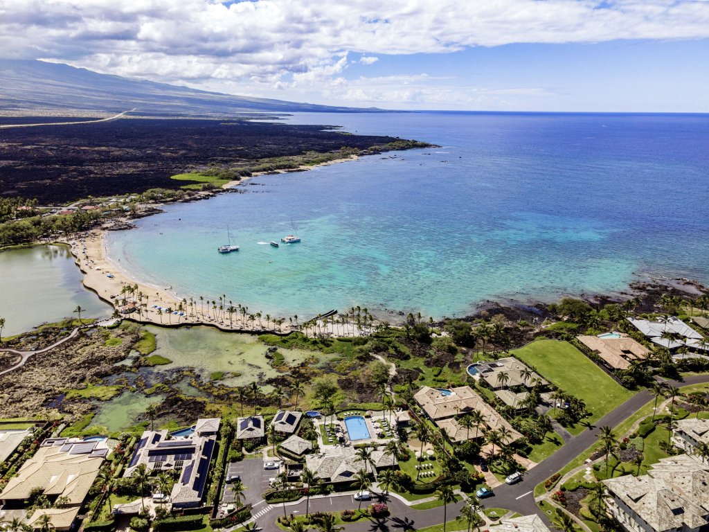 Kolea #13C Vacation Rental in Hawaii - RedAwning