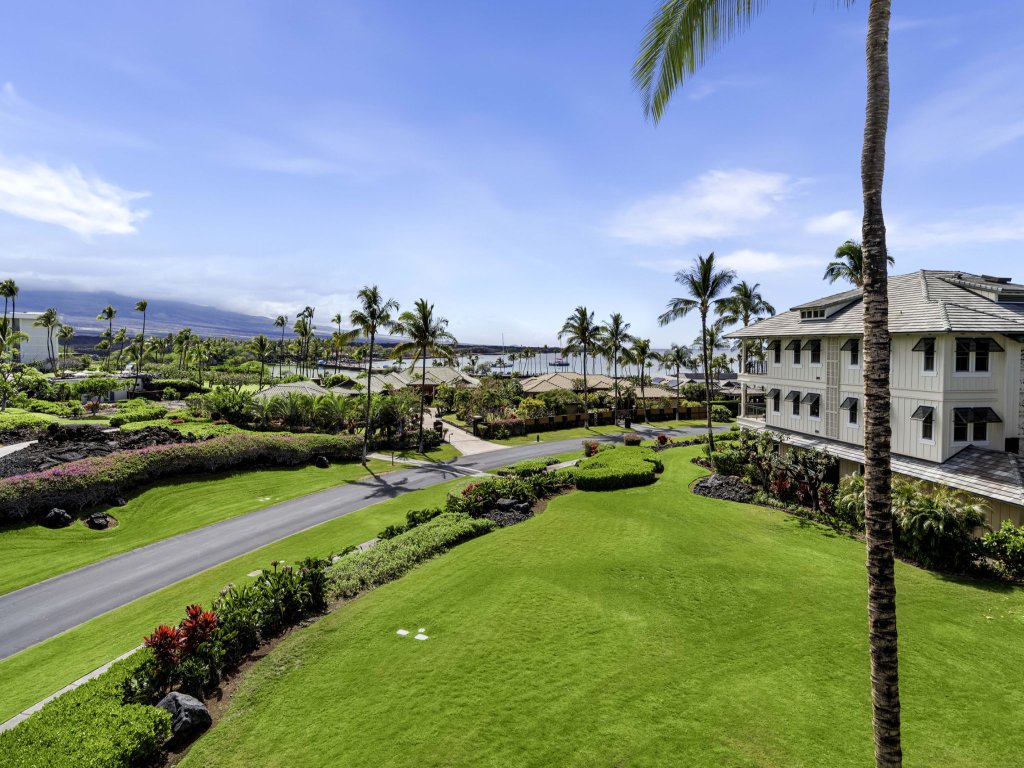 Kolea #13C Vacation Rental in Hawaii - RedAwning