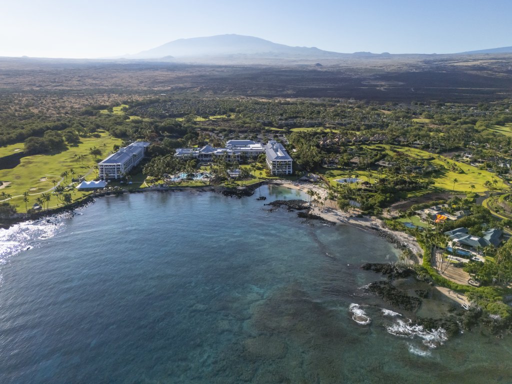Fairways Mauna Lani 1406 Vacation Rental in Kamuela - RedAwning