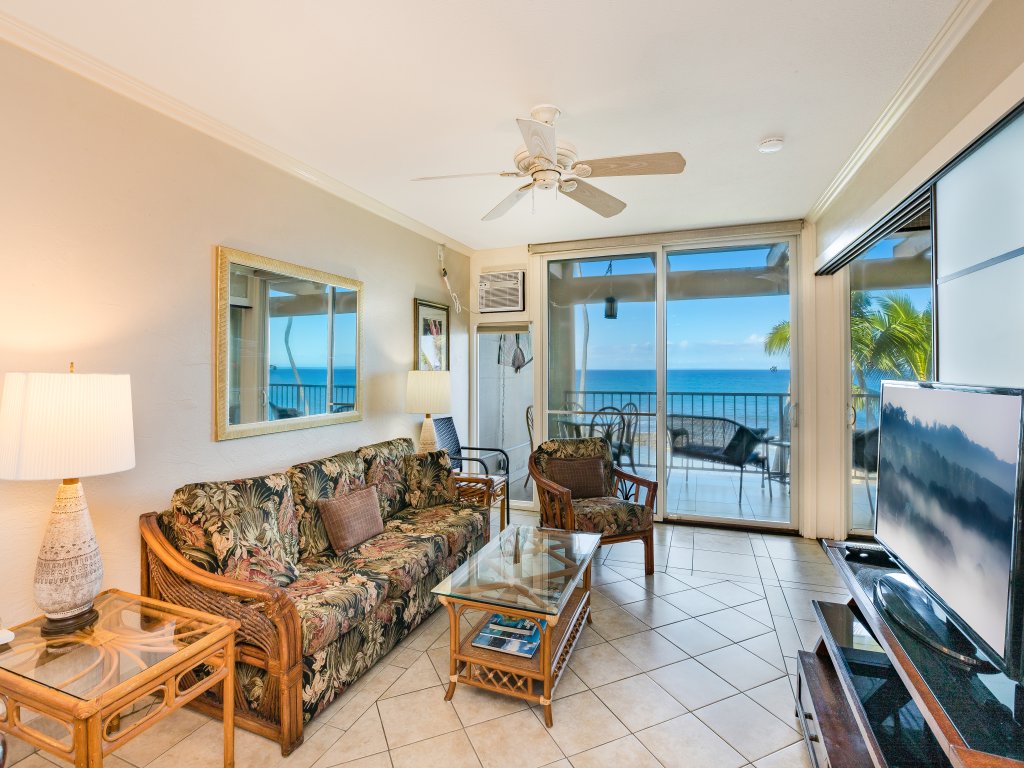 Kona Bali Kai #219 Vacation Rental in Kailua Kona - RedAwning