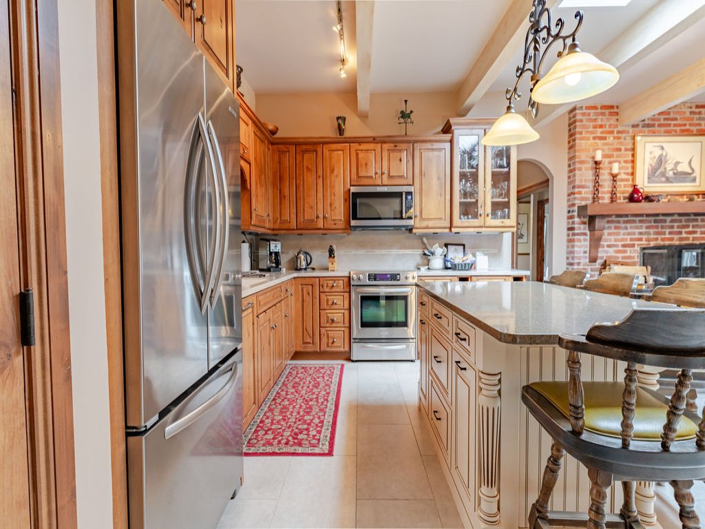 Aspen Downtown 2BR Ski Condo w/ Fireplace - CD 17 Vacation Rental in Aspen - RedAwning