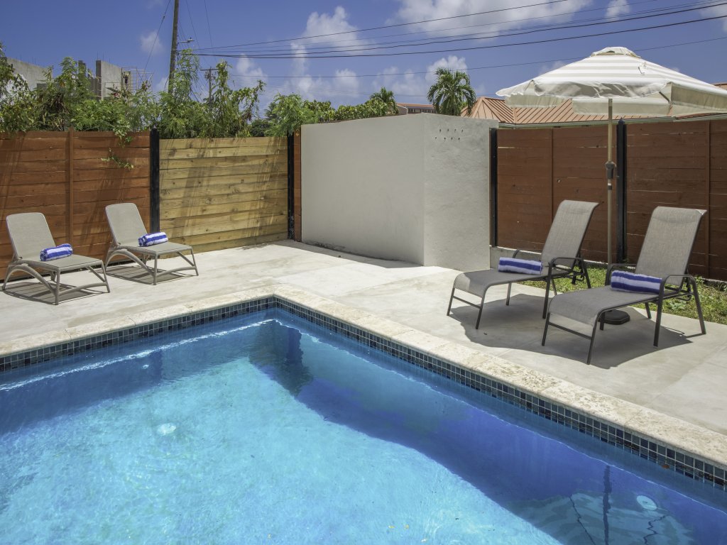 Hello Summer! (Full House Rate) Vacation Rental - RedAwning