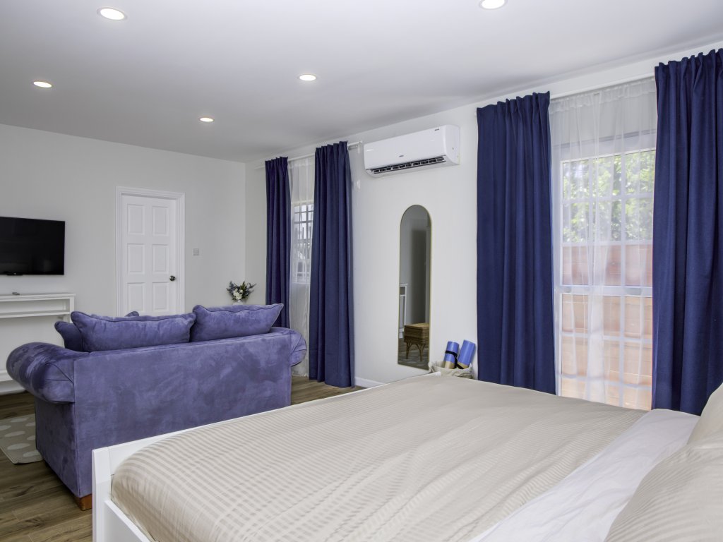 Hello Summer! (Full House Rate) Vacation Rental - RedAwning