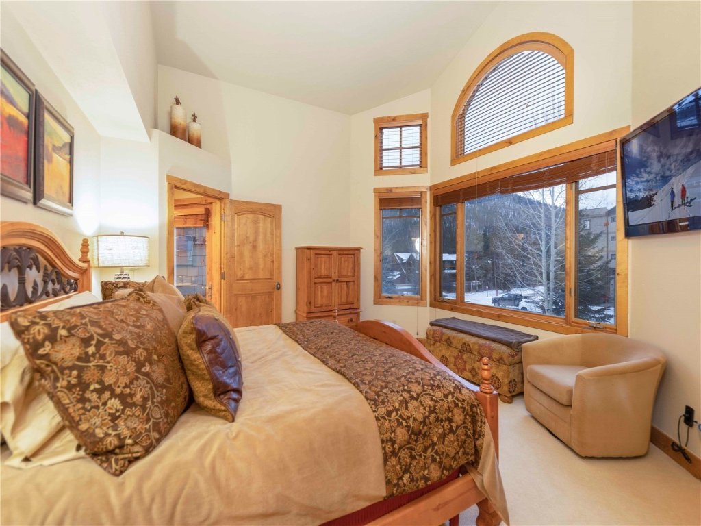 24 Autumn Brook Vacation Rental in Dillon - RedAwning