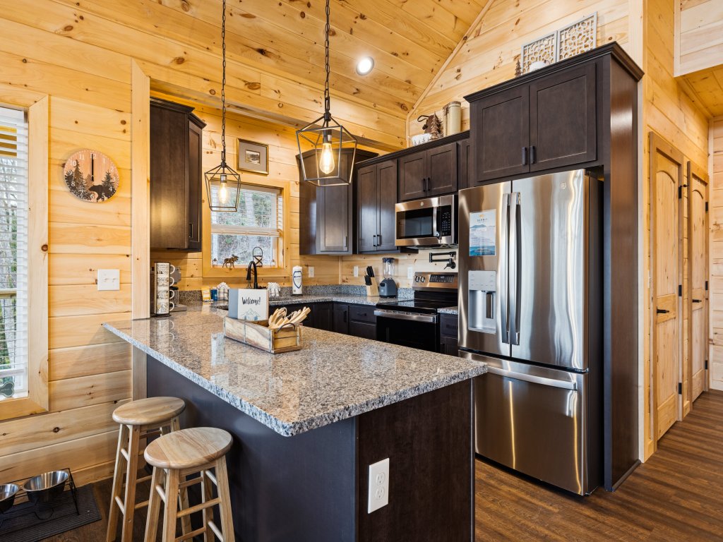 Rivers Retreat Vacation Rental in Sevierville - RedAwning