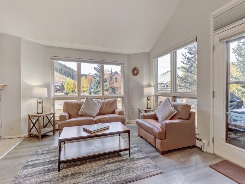 Legends 11 Vacation Rental in Copper Mountain - RedAwning