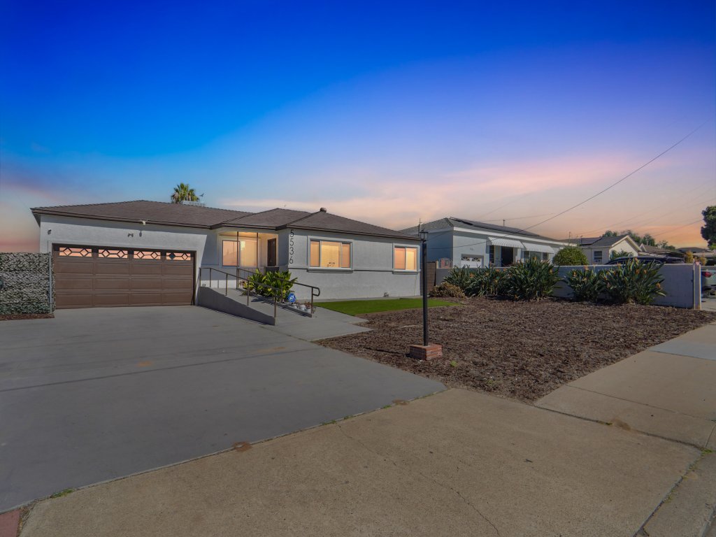 Relaxing Paradise Hills Retreat Vacation Rental in San Diego - RedAwning