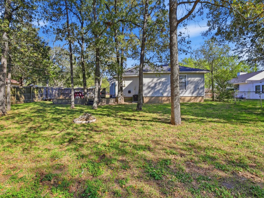 Howdy Hang Out - Cozy, Cute and Pet Friendly Home! Vacation Rental in Texas - RedAwning
