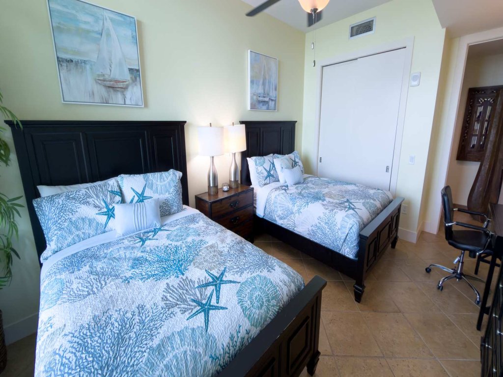 Sapphire * Just a Dream - 26th Floor Luxury Vacation Rental in South Padre Island - RedAwning