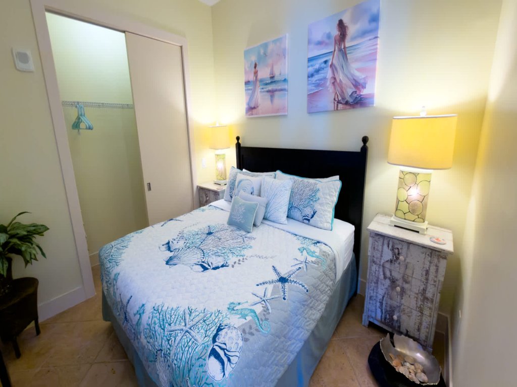 Sapphire * Just a Dream - 26th Floor Luxury Vacation Rental in South Padre Island - RedAwning