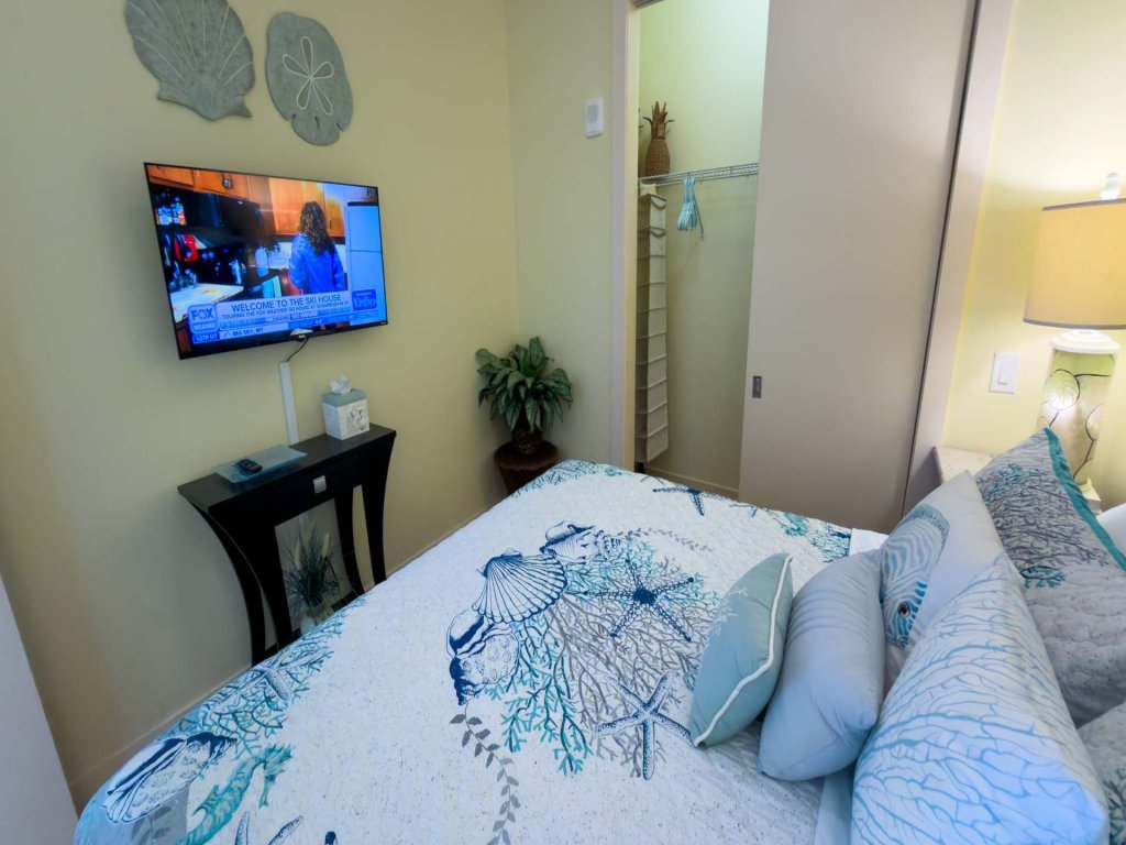 Sapphire * Just a Dream - 26th Floor Luxury Vacation Rental in South Padre Island - RedAwning