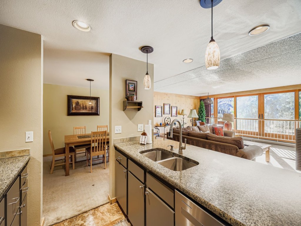 1806 Decatur Vacation Rental in Keystone - RedAwning