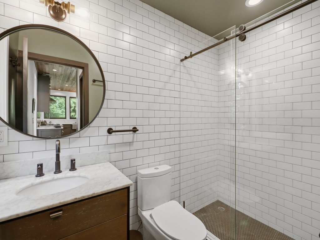 Sierra Sanctuary with Hot Tub Vacation Rental in Truckee - RedAwning