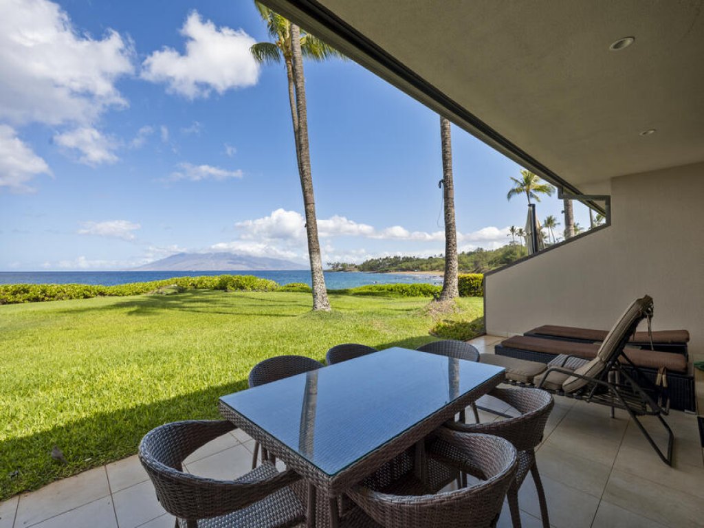MAKENA SURF, #F-109 Vacation Rental in Hawaii - RedAwning